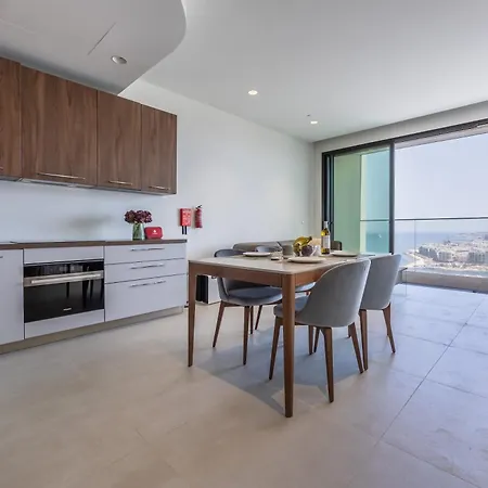 Skyline Serenity On The 25th Floor In Mercury Tower * Saint Julian's