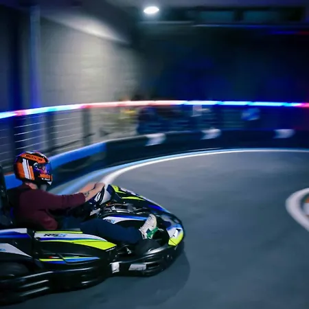 Skyline Serenity On The 25th Floor In Mercury Tower * San Julián