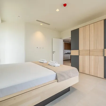 Apartamento Skyline Serenity On The 25th Floor In Mercury Tower San Julián