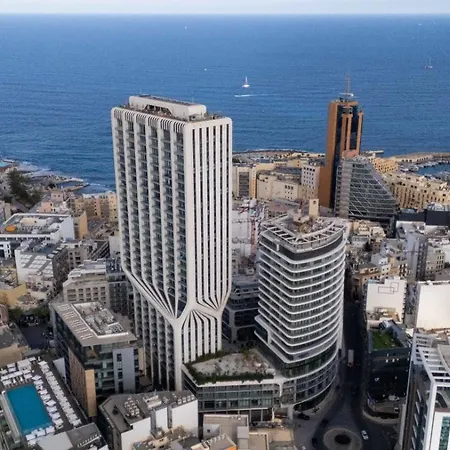 Skyline Serenity On The 25th Floor In Mercury Tower *